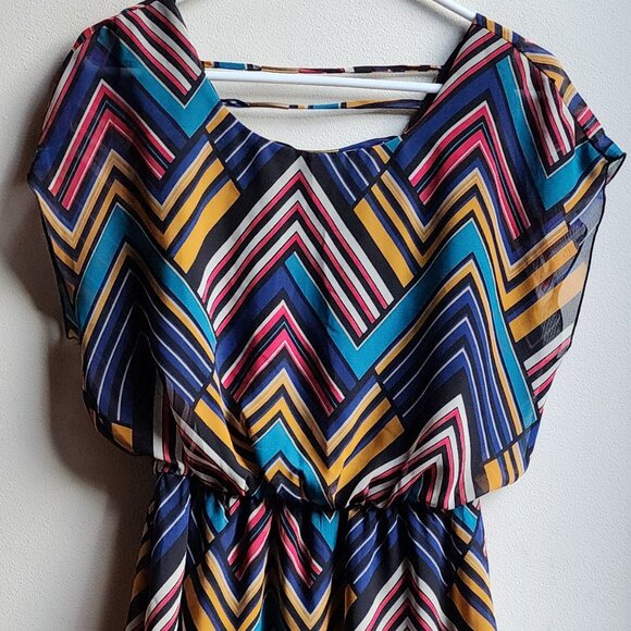City Triangles Colorful Zig-Zag Retro 80s Dress Size Medium - Picture 5 of 16